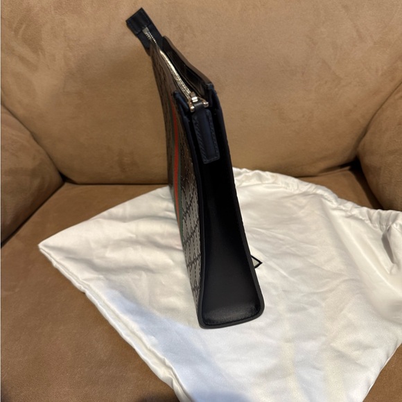 SOLD
New black guccissima web pouch - Picture 4 of 10